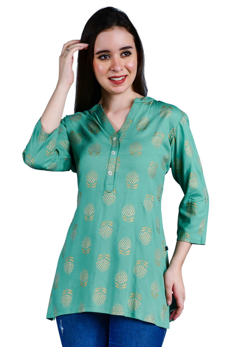 Shruthi Women's Green Viscose Printed Kurta