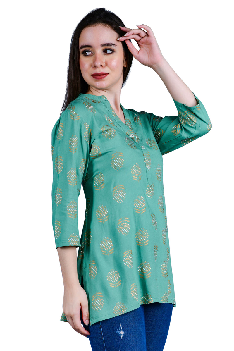 Shruthi Women's Green Viscose Printed Kurta