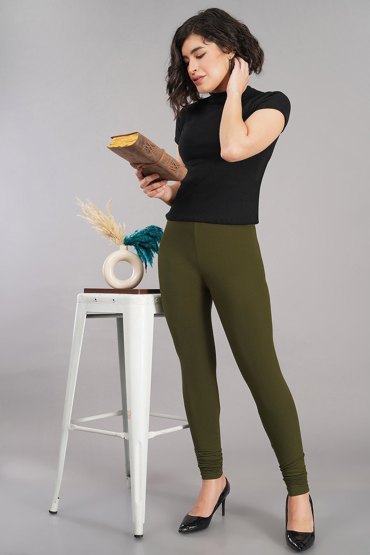 Shruthi Stretch Churidar Leggings || OLIVE GREEN