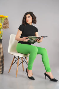 Shruthi Stretch Churidar Leggings || PARROT GREEN