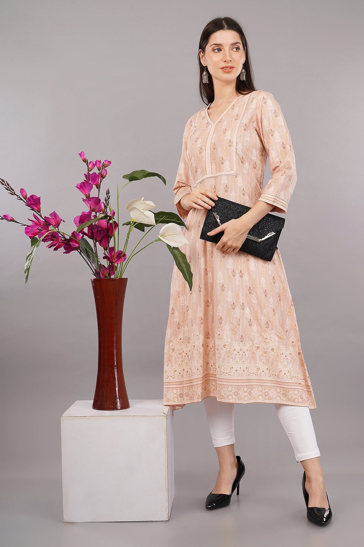 Glitter Print V-Neck A-Line Kurta