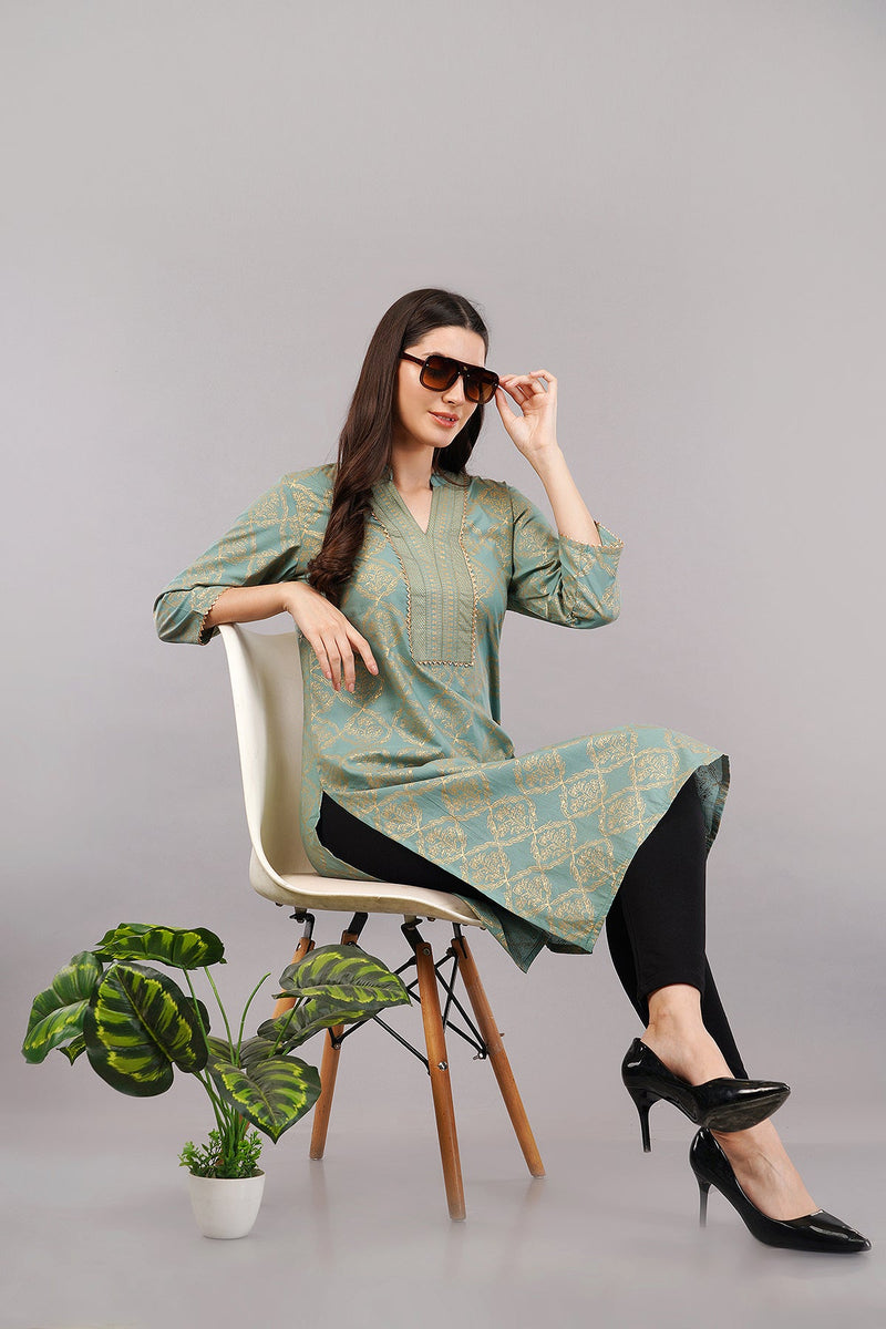 Green Print Ethnic Mandarin 3/4th Sleeves Knee Length Women Regular Fit Kurta