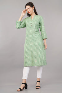 Green Printed Casual Mandarin 3/4th Sleeves Knee Length Women Regular Fit Kurta