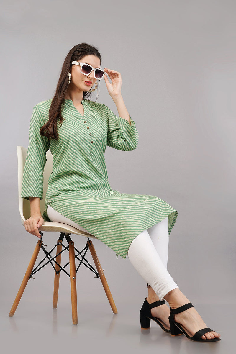 Green Printed Casual Mandarin 3/4th Sleeves Knee Length Women Regular Fit Kurta